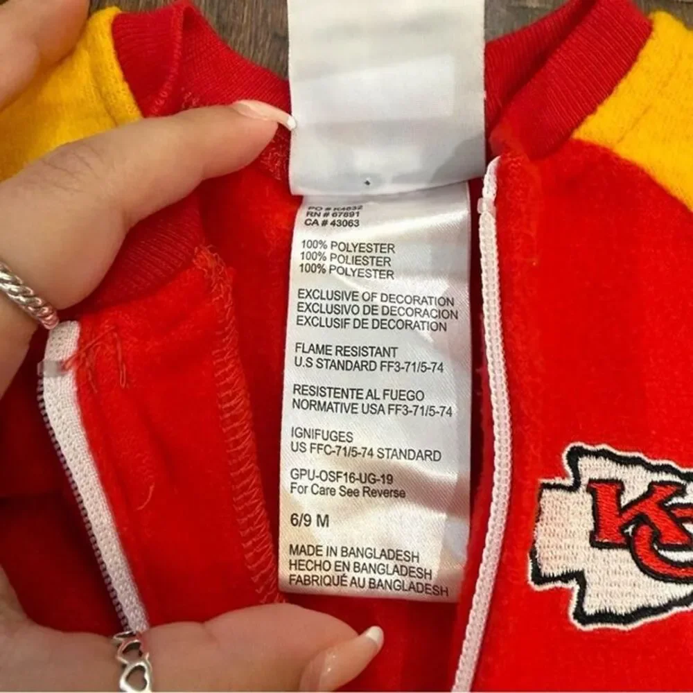 NFL Kansas City Chiefs Blanket Sleeper Onsie Footie size 6-9 Months Football